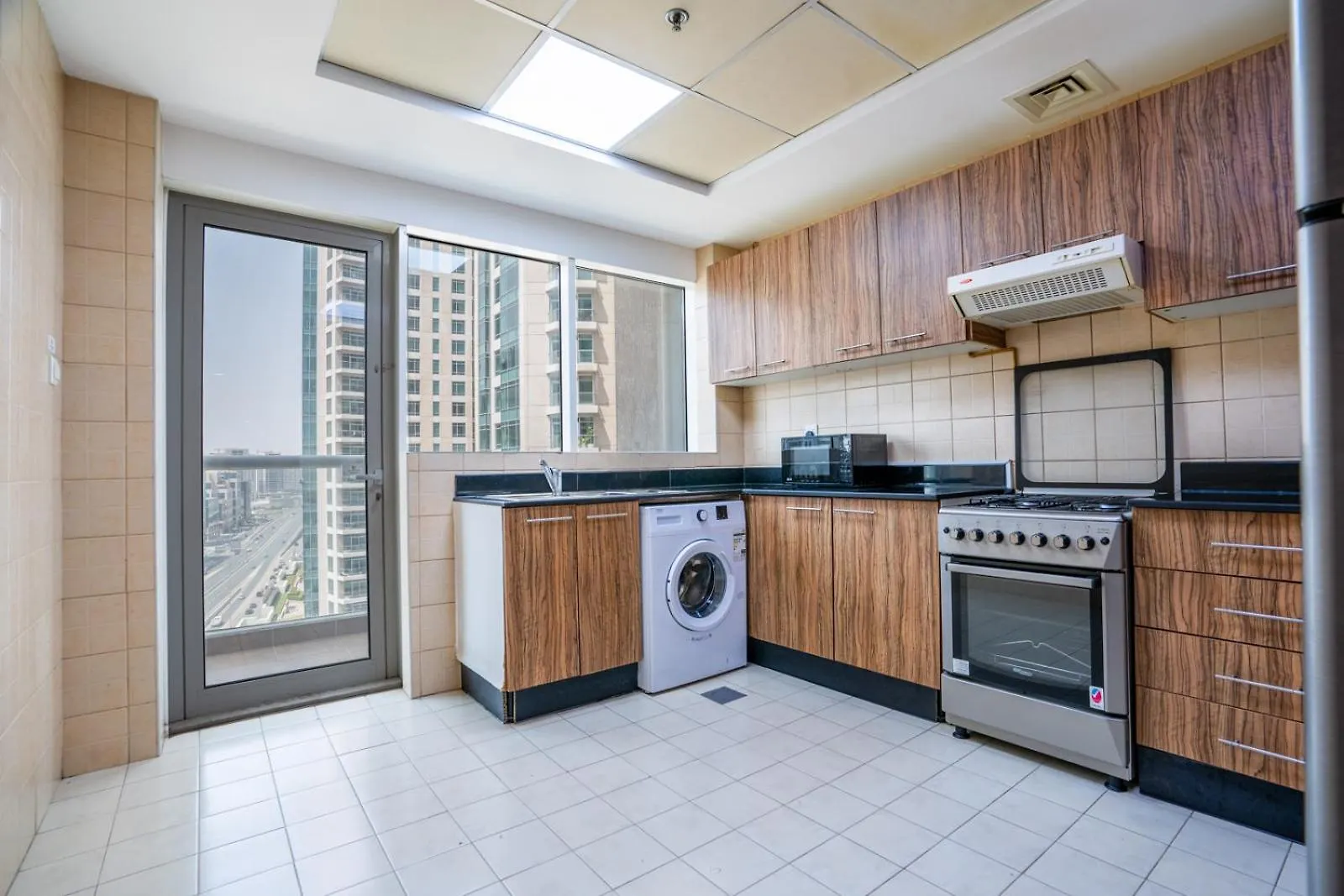 Rh- Prime Location, Spacious 2Br, Walk To Dubai Mall 0*,  Emiratos Árabes Unidos