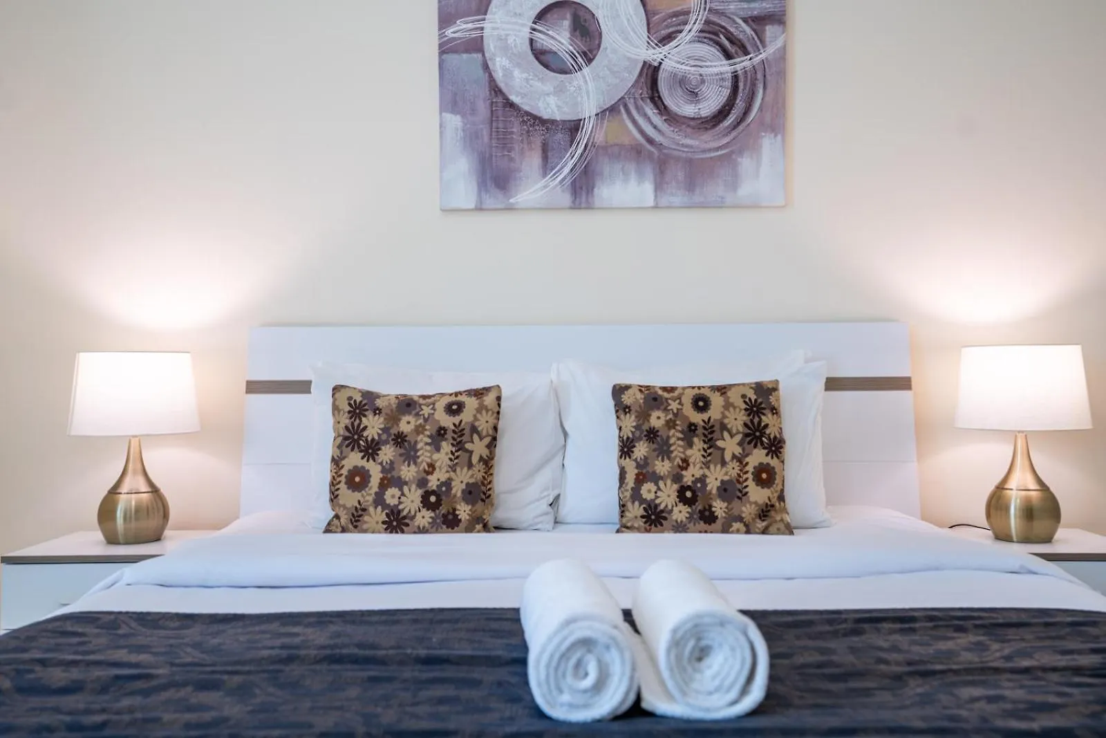 Rh- Prime Location, Spacious 2Br, Walk To Dubai Mall