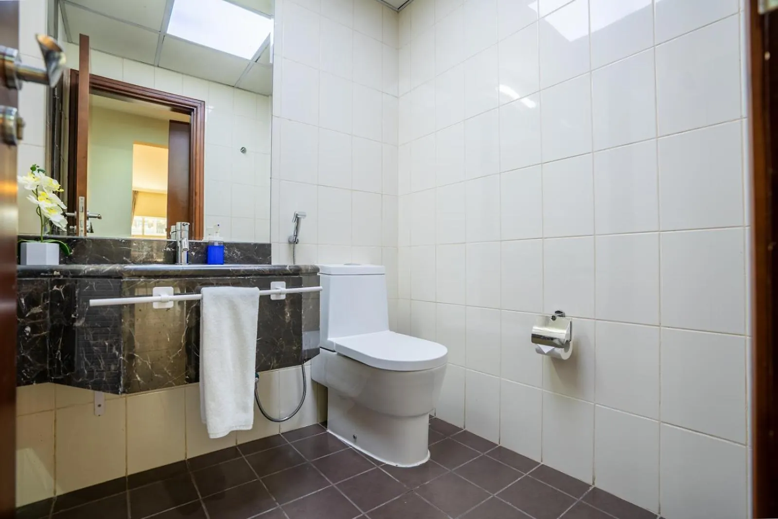 Apartamento Rh- Prime Location, Spacious 2Br, Walk To Dubai Mall Emiratos Árabes Unidos